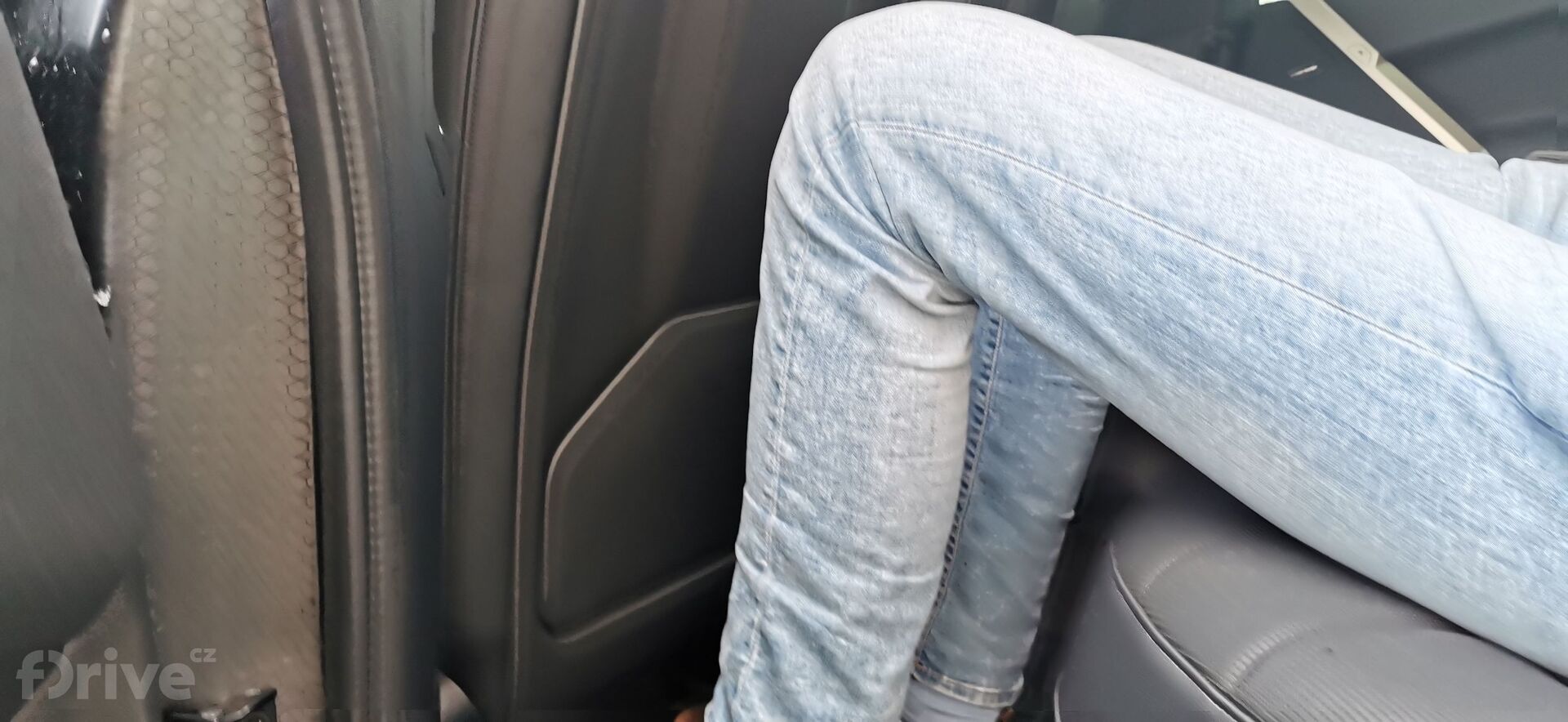 Prostor vzadu v BMW iX