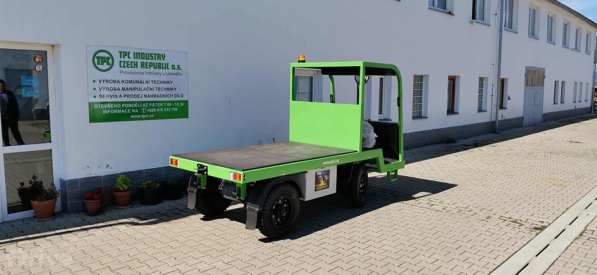 Průmyslový vozík s elektrickým pohonem