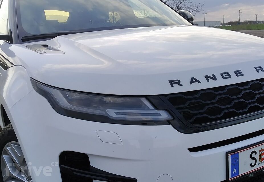 Range Rover Evoque P300e S