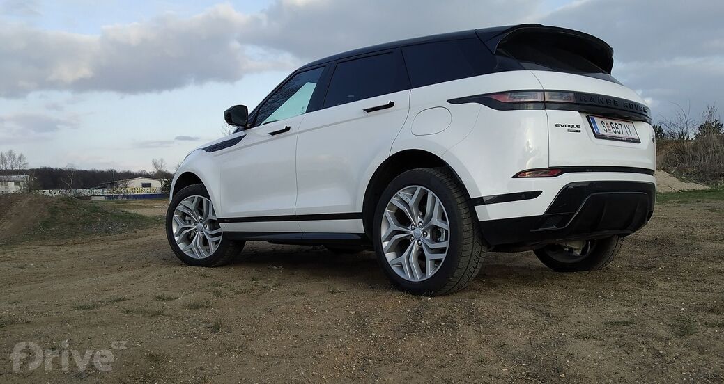 Range Rover Evoque P300e S
