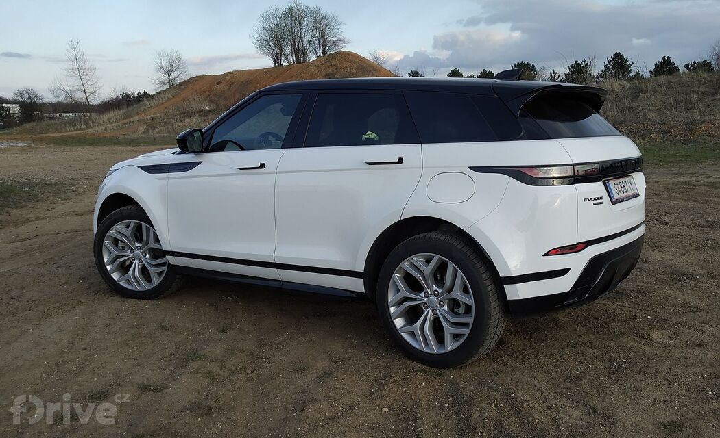 Range Rover Evoque P300e S