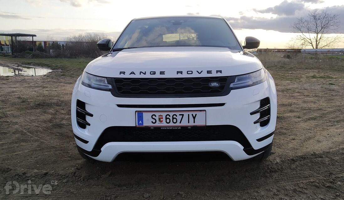 Range Rover Evoque P300e S