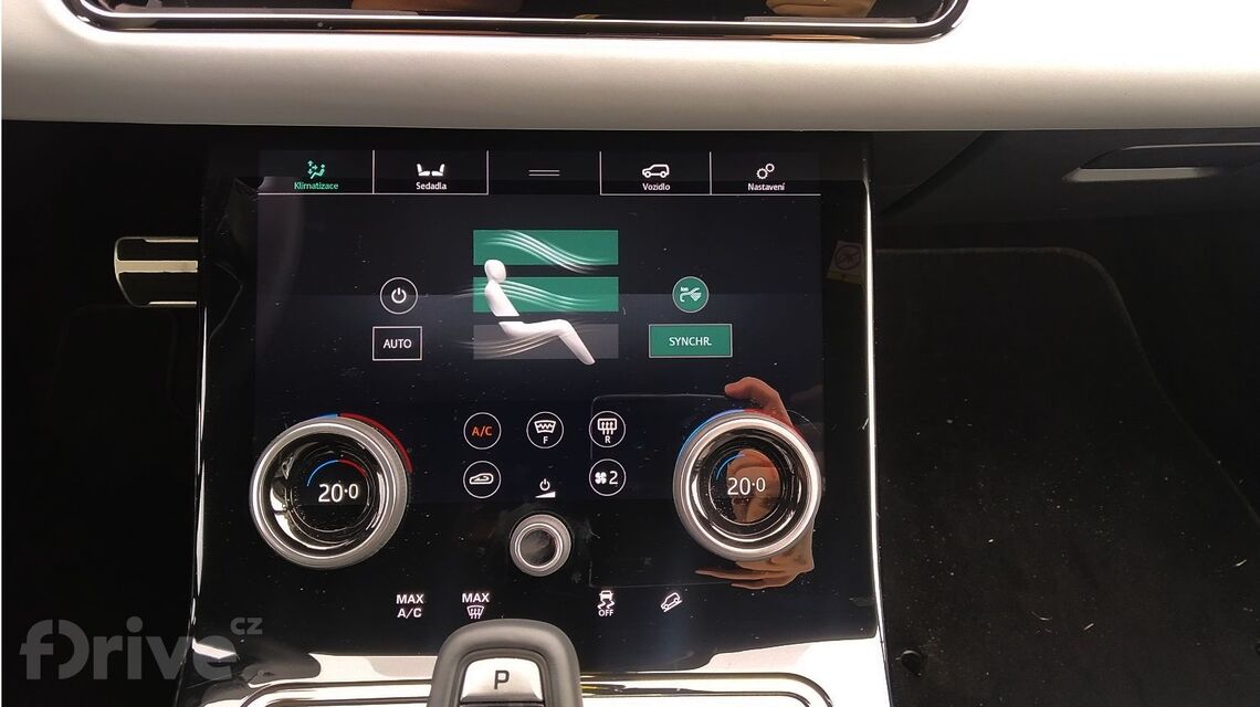 Range Rover Evoque P300e S