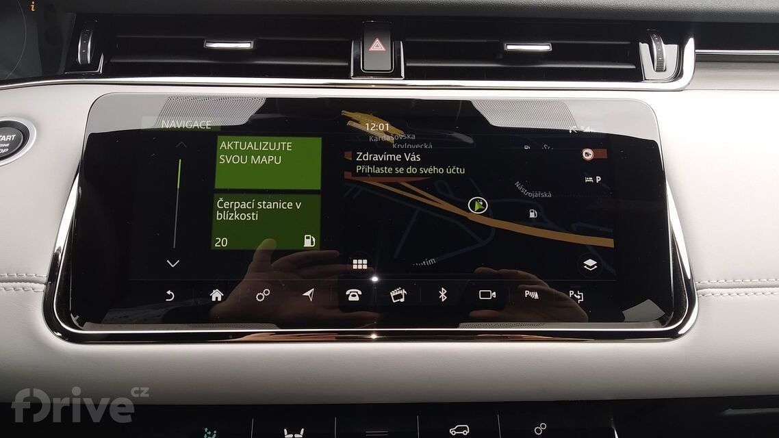 Range Rover Evoque P300e S