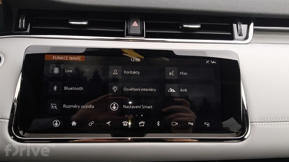 Range Rover Evoque P300e S