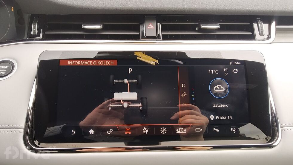 Range Rover Evoque P300e S