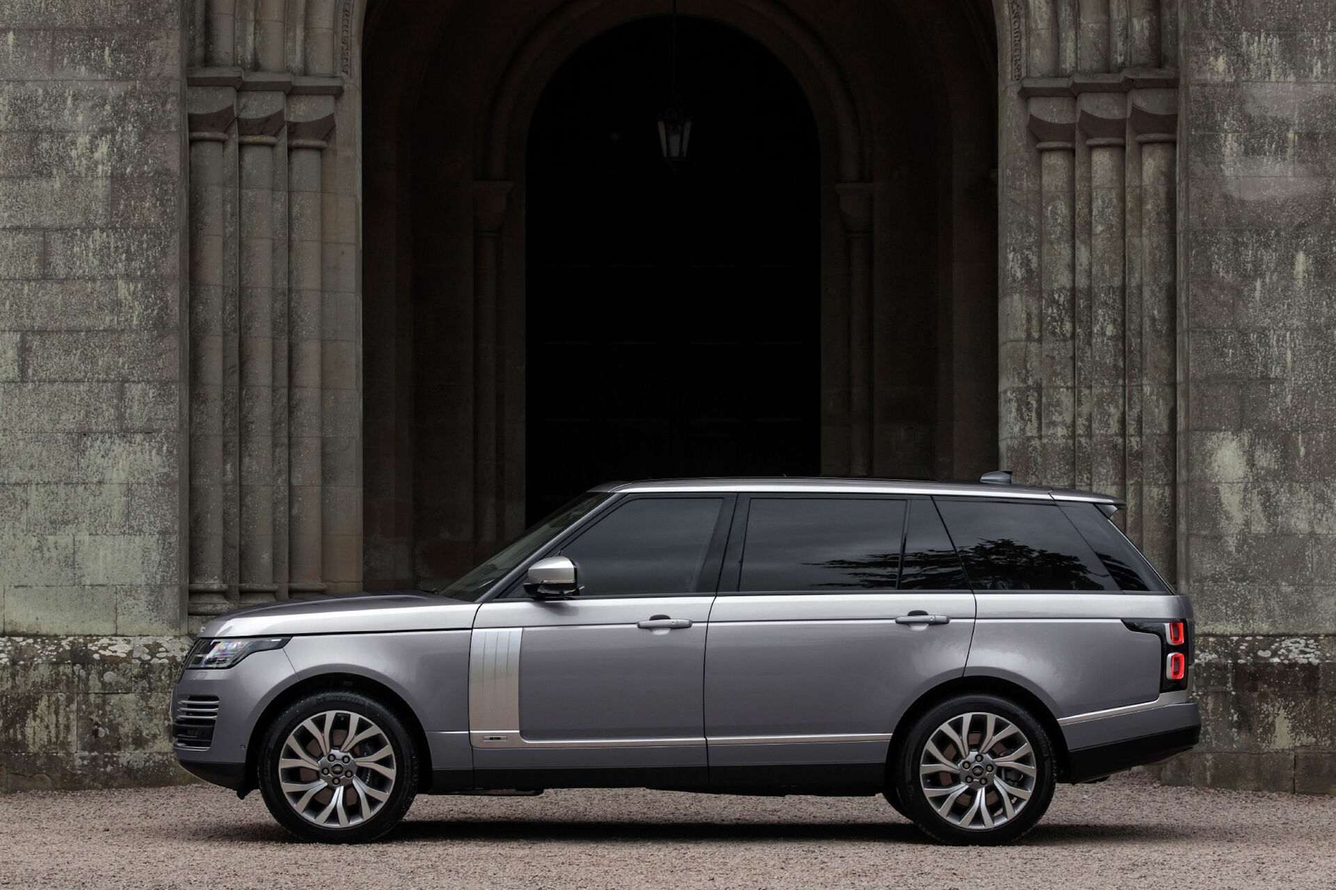 Range Rover mild-hybrid