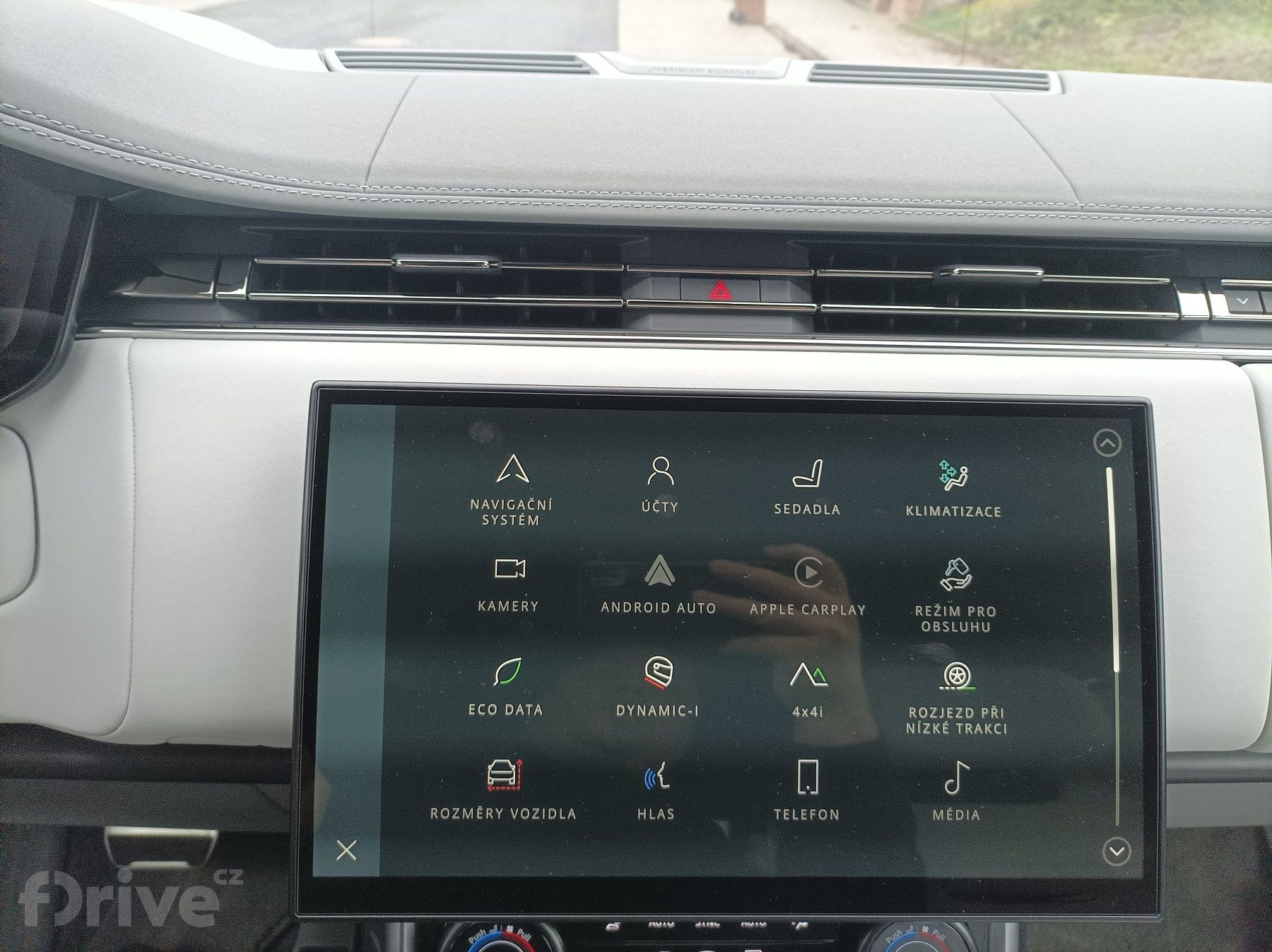 Range Rover P510e SV (2023)