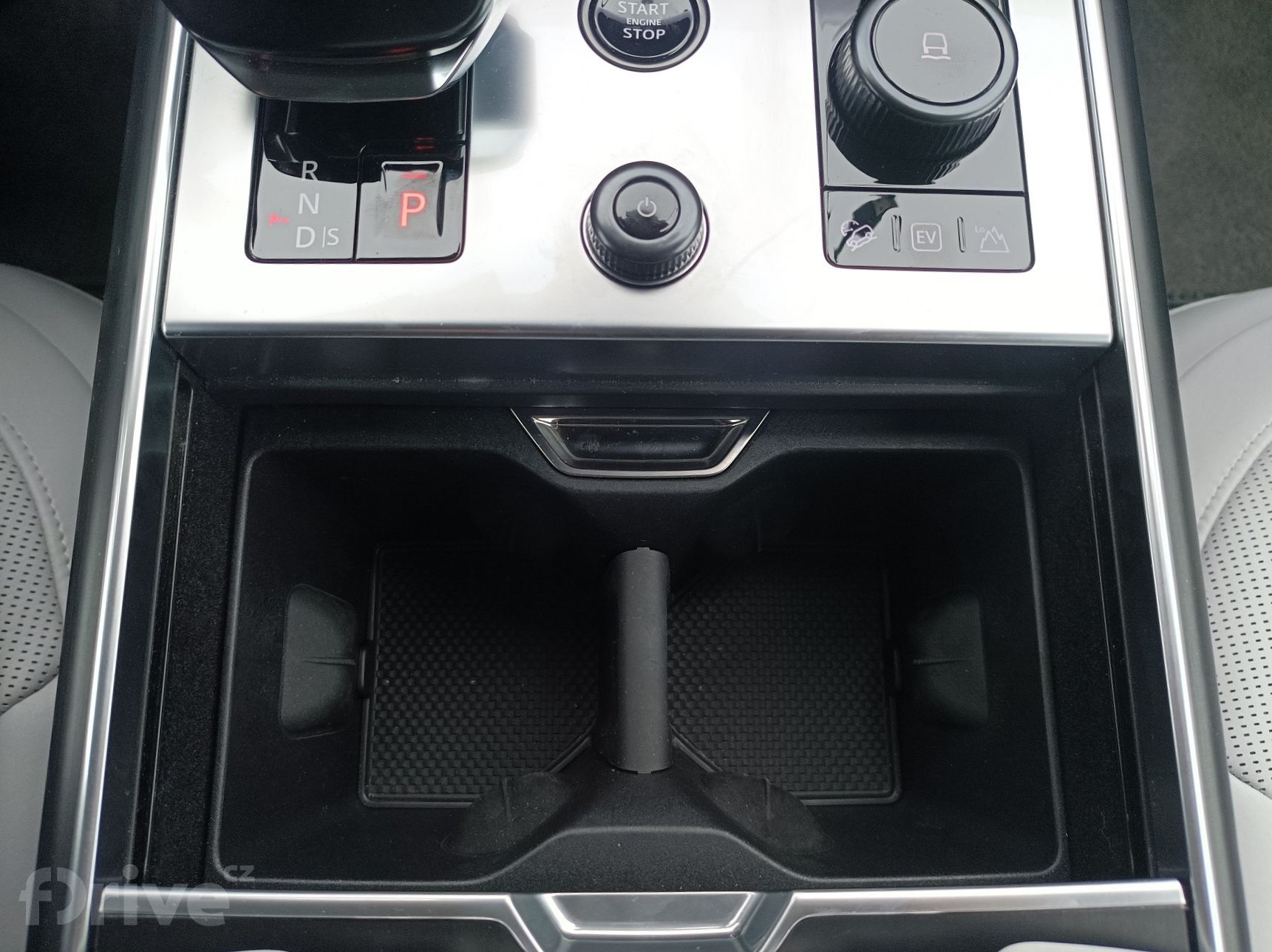 Range Rover P510e SV (2023)