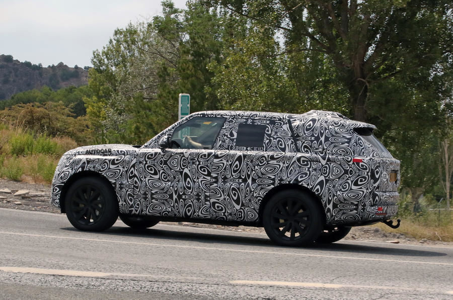 Range Rover plug-in