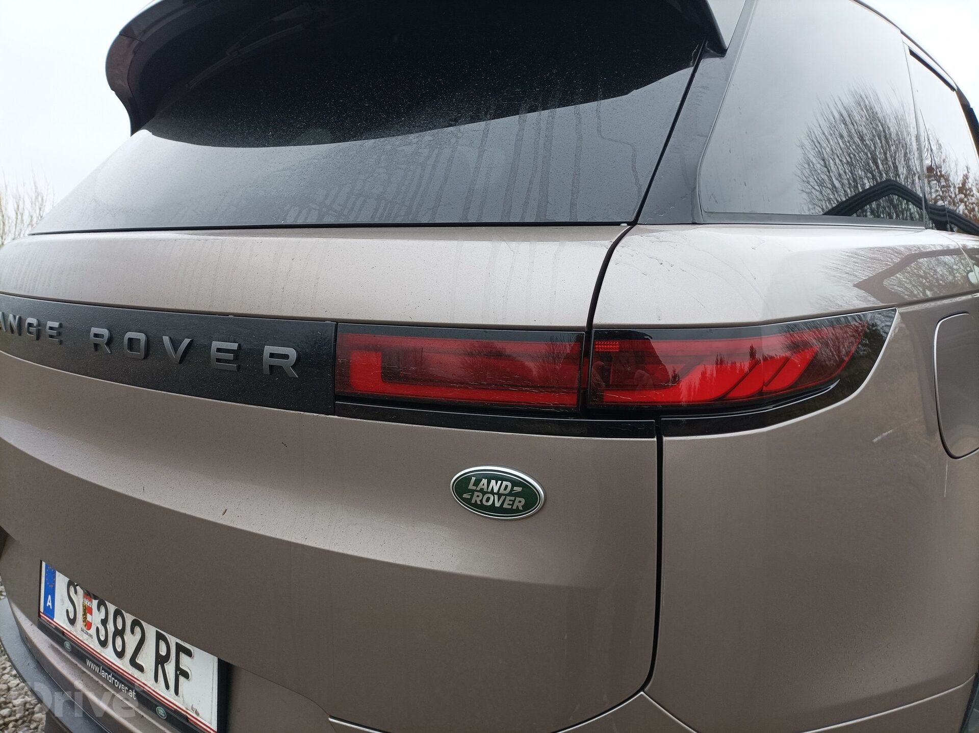 Range Rover Sport D300 Dynamic HSE