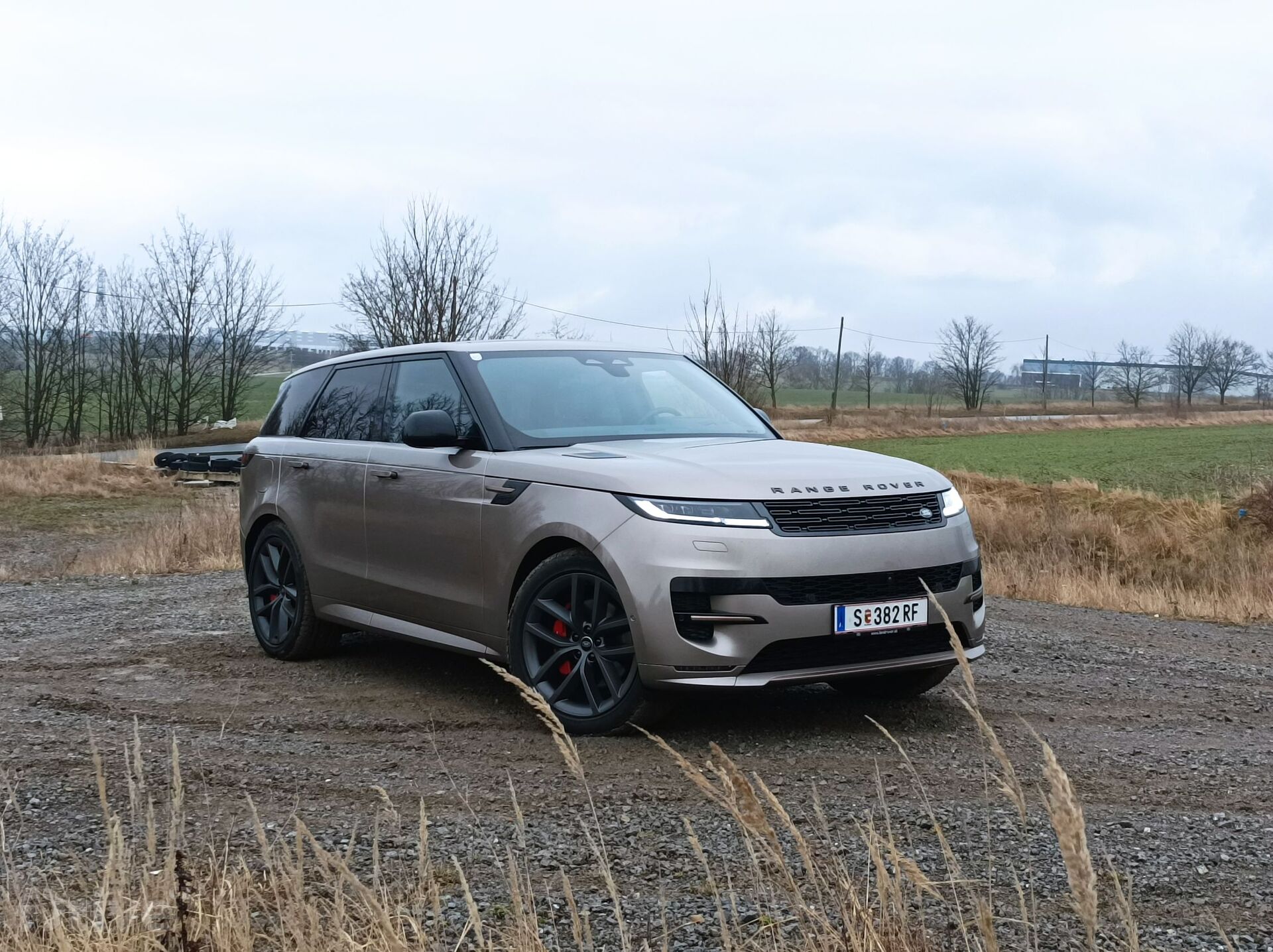 Range Rover Sport D300 Dynamic HSE