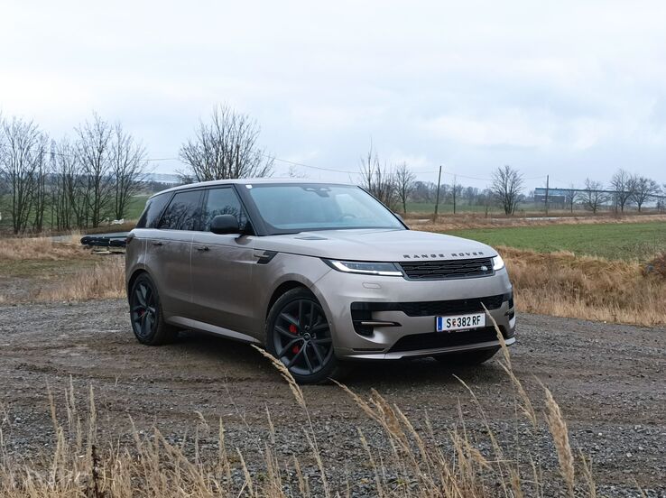 Range Rover Sport D300 Dynamic HSE
