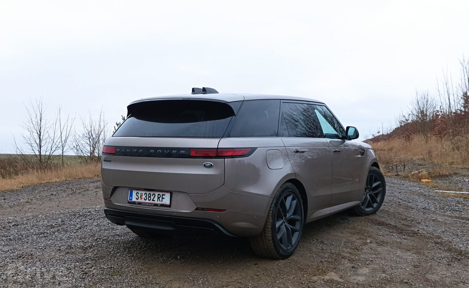 Range Rover Sport D300 Dynamic HSE