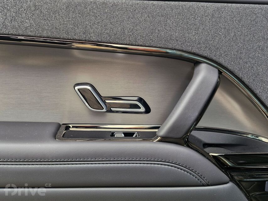 Range Rover Sport P460e HSE (2025)