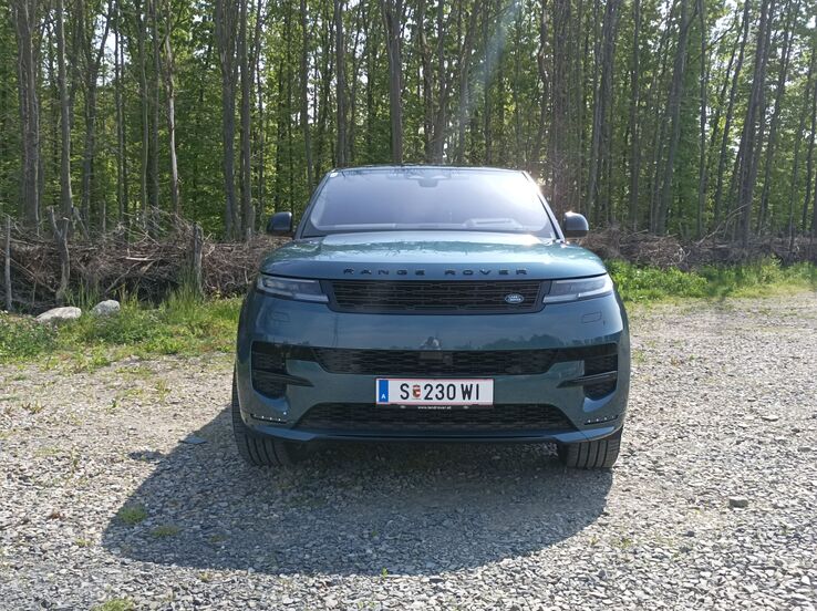 Range Rover Sport P530 First Edition