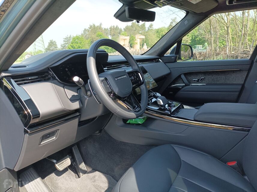 Range Rover Sport P530 First Edition