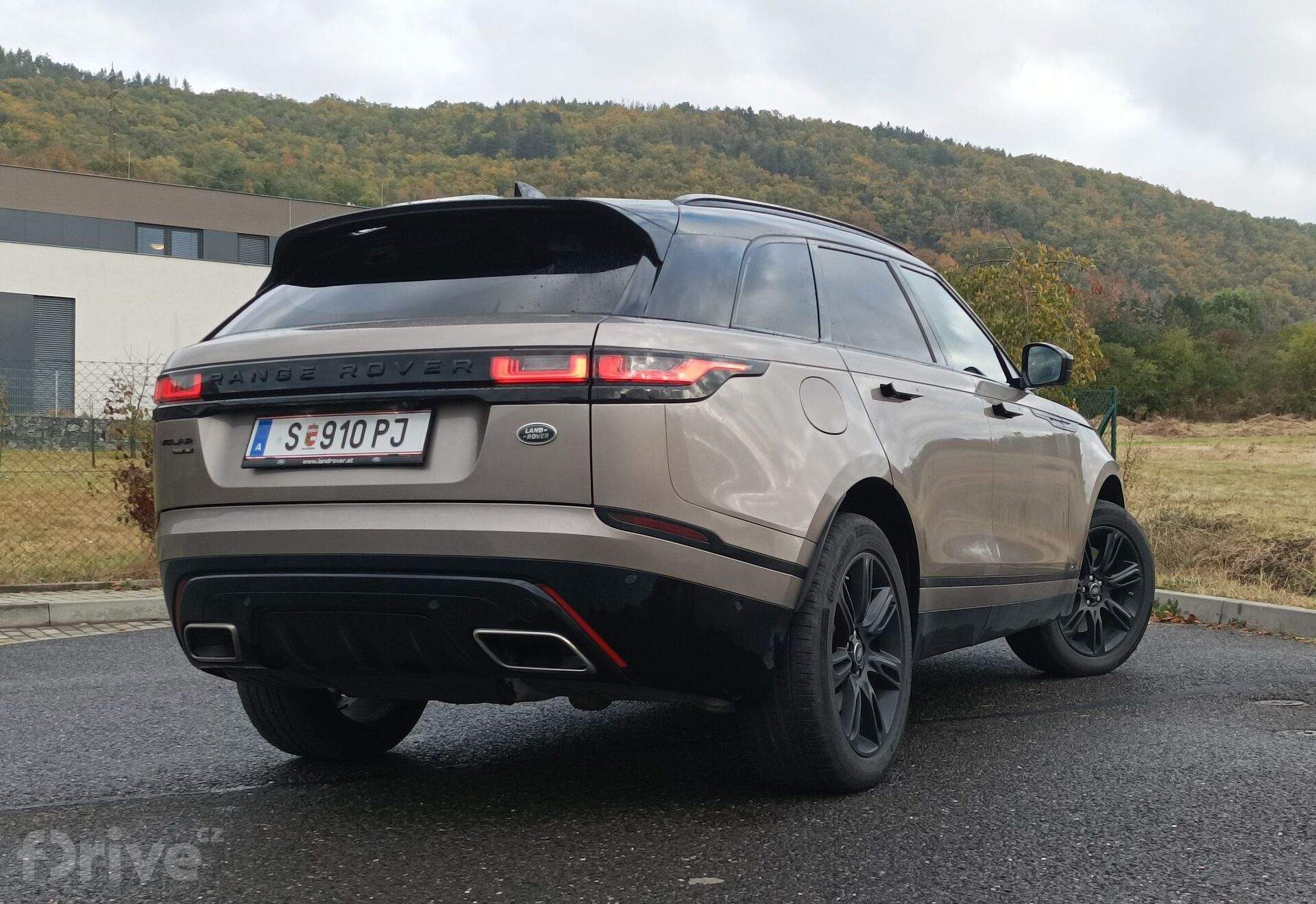 Range Rover Velar P400 SE R-Dynamic