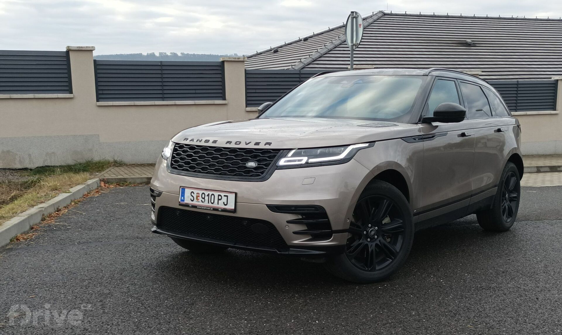 Range Rover Velar P400 SE R-Dynamic