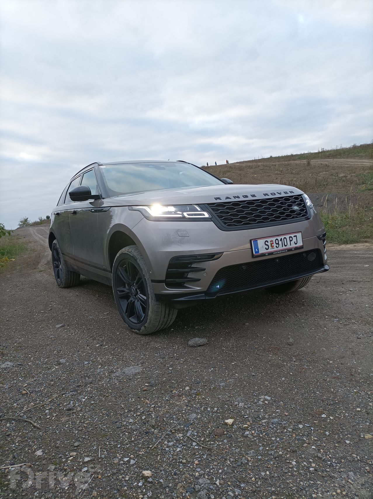 Range Rover Velar P400 SE R-Dynamic