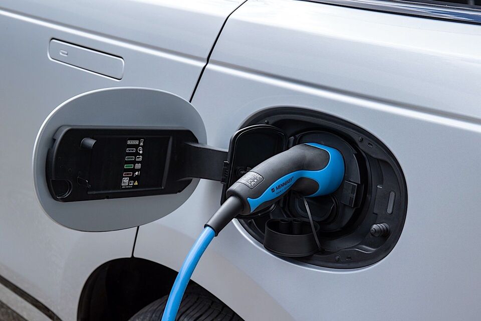 Range Rover Velar P400e