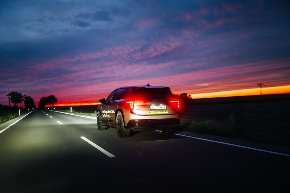 Rekordní jízda sedmimístného SUV do Nizozemska