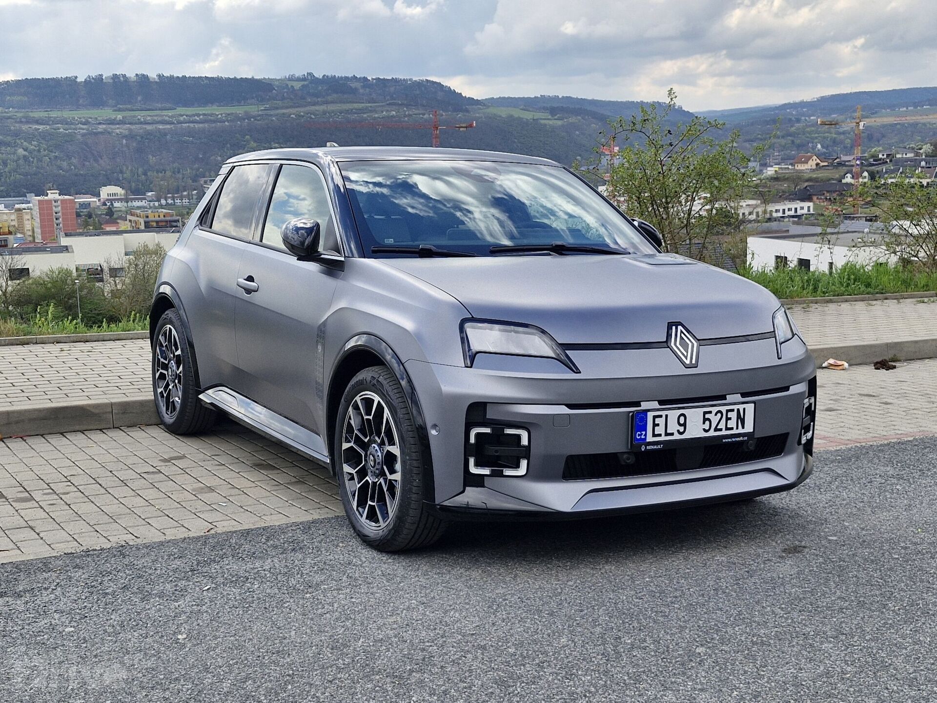 Renault 5 E-Tech Roland Garros