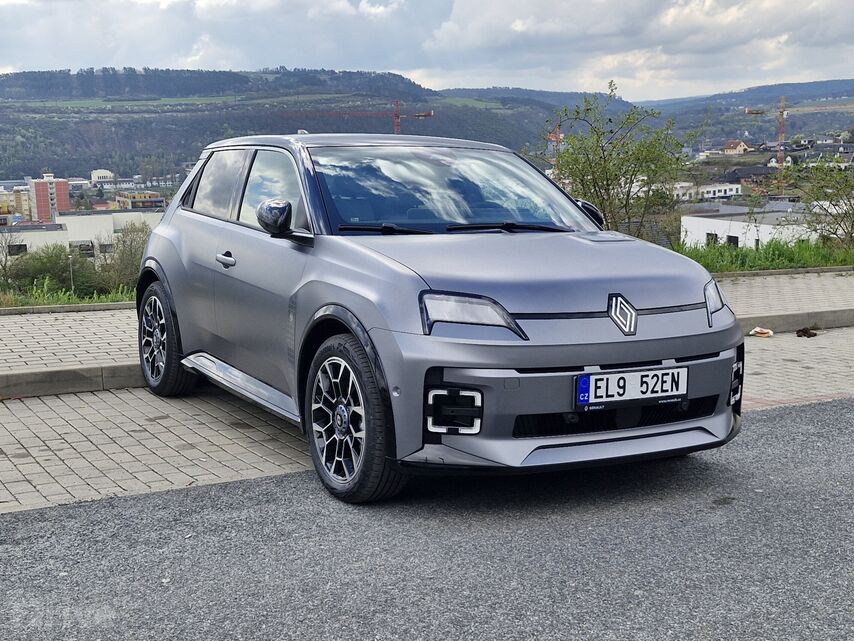 Renault 5 E-Tech Roland Garros