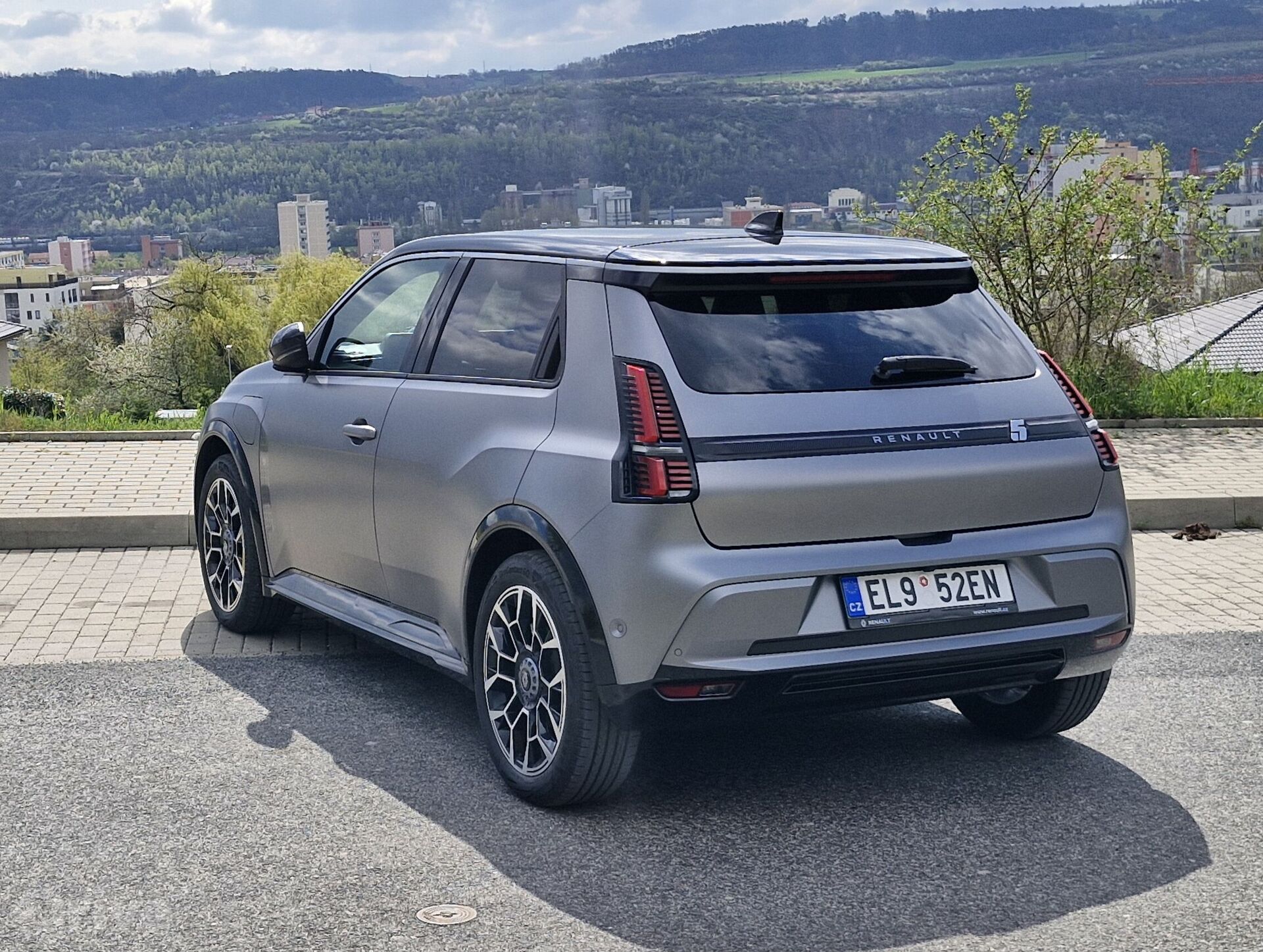 Renault 5 E-Tech Roland Garros