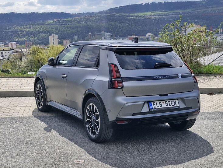 Renault 5 E-Tech Roland Garros