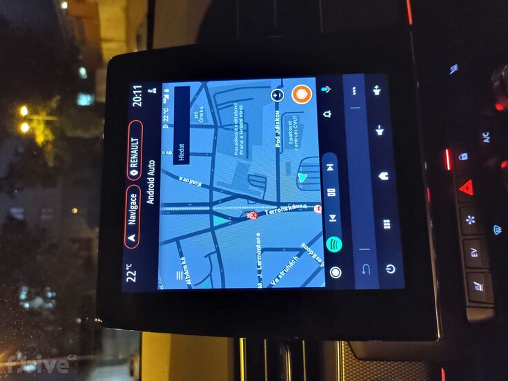 Renault Arkana E-Tech 145