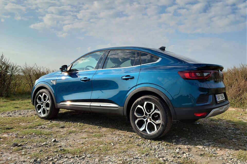 Renault Arkana E-Tech 145