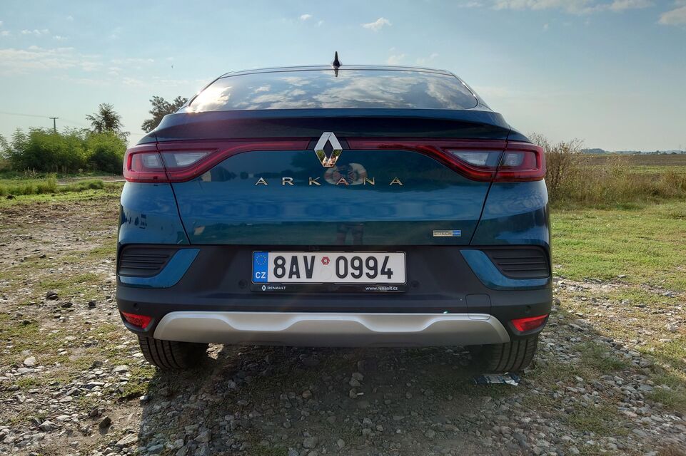 Renault Arkana E-Tech 145