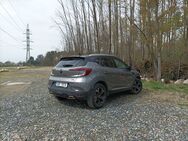 Renault Captur E-Tech full hybrid 145