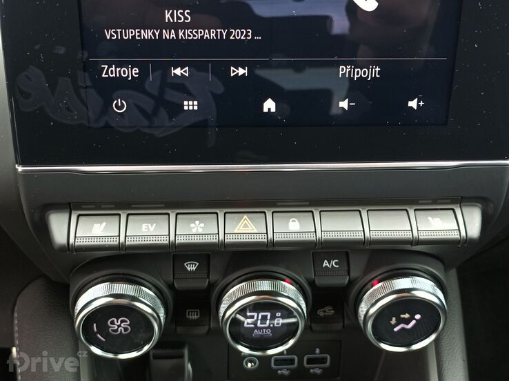 Renault Captur E-Tech full hybrid 145