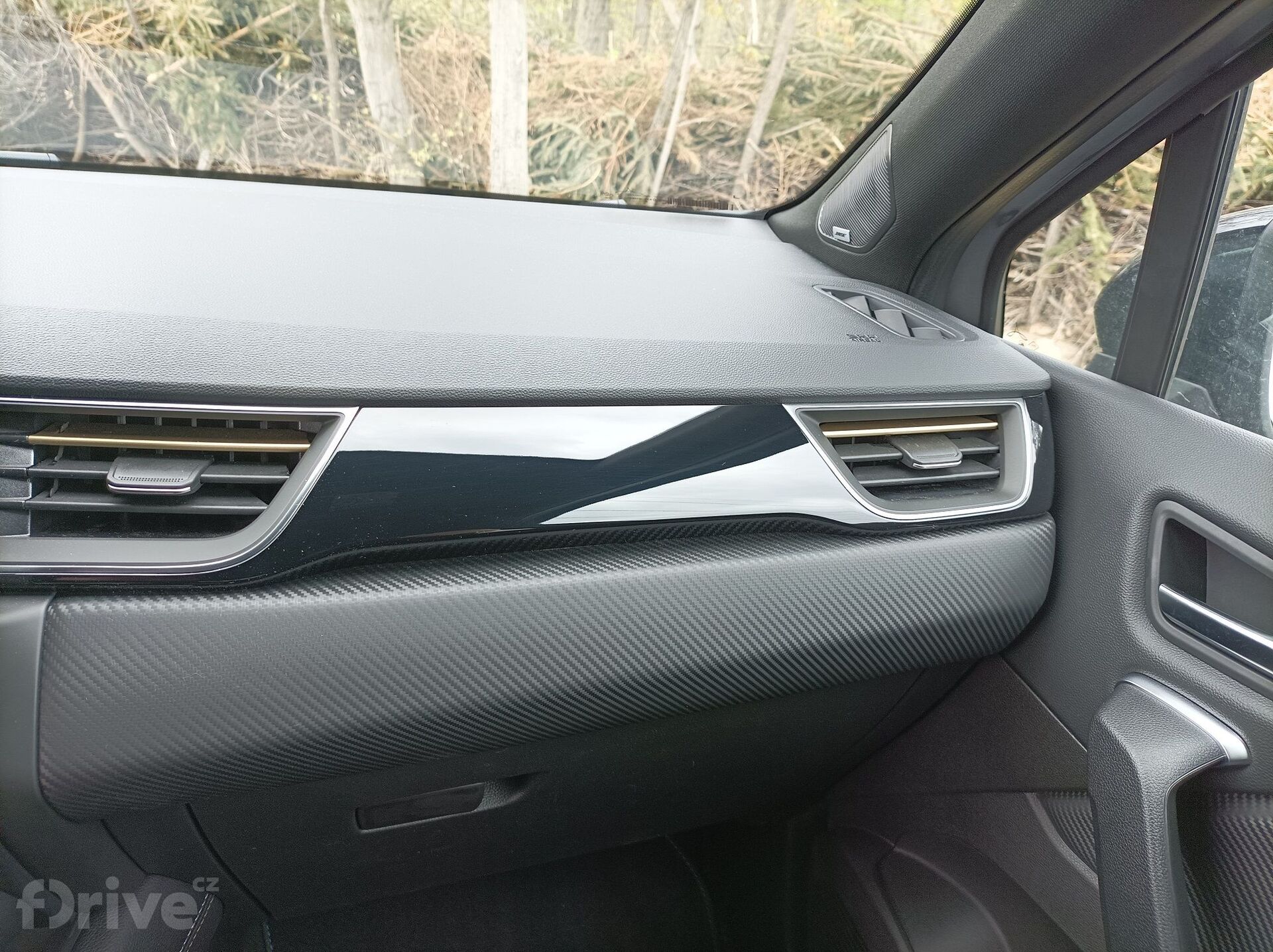 Renault Captur E-Tech full hybrid 145