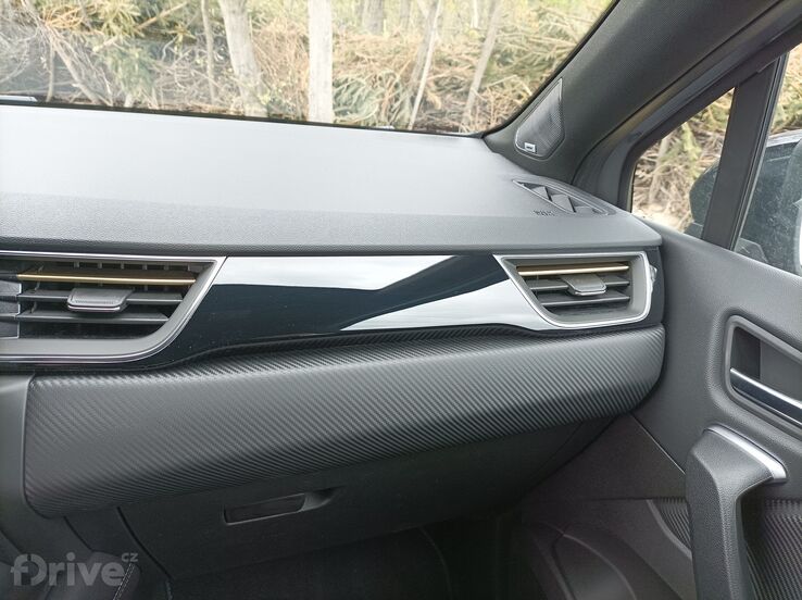 Renault Captur E-Tech full hybrid 145