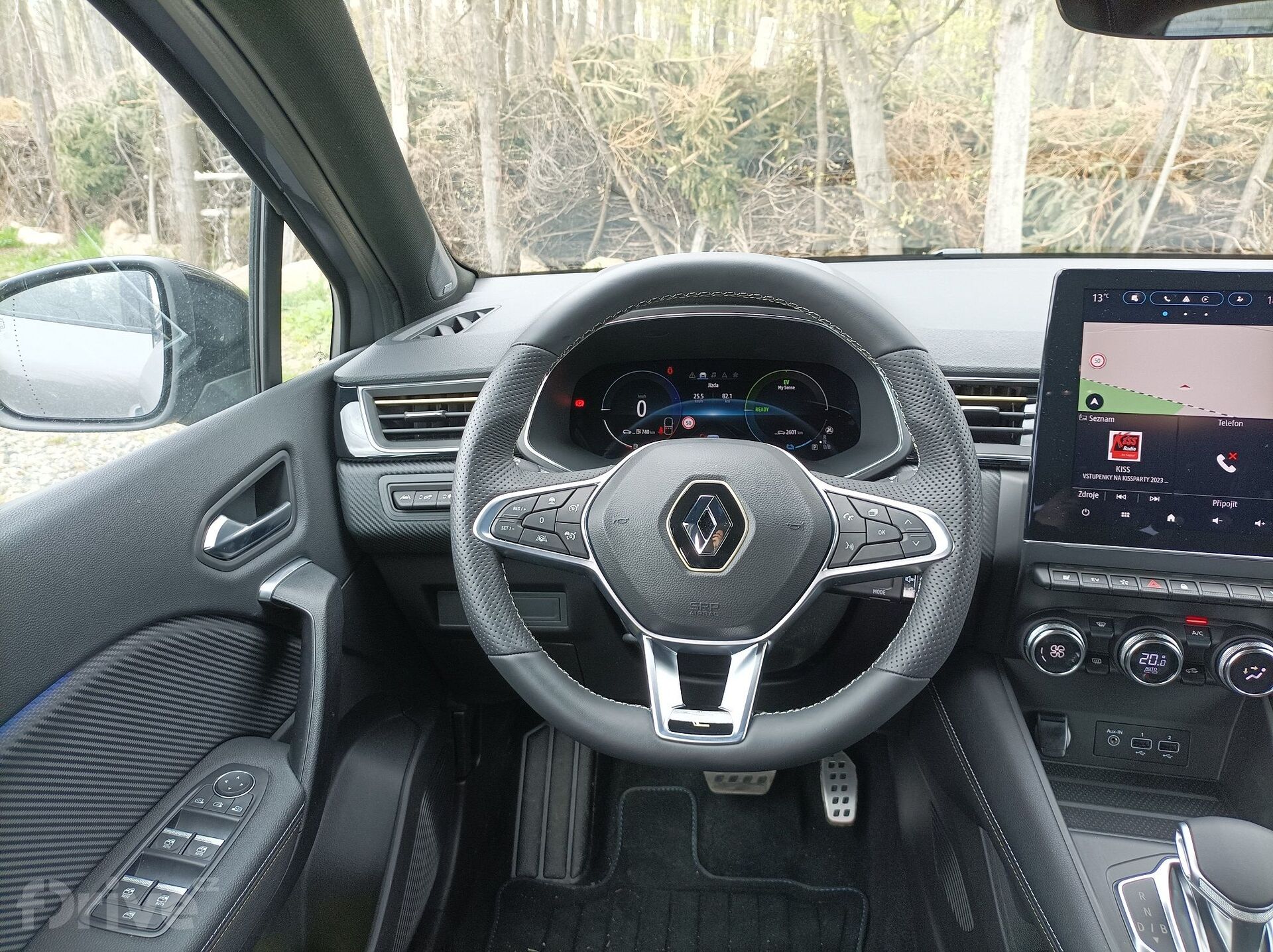 Renault Captur E-Tech full hybrid 145