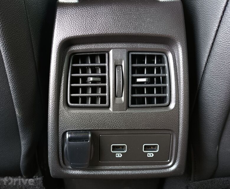 Renault Captur E-Tech full hybrid 145