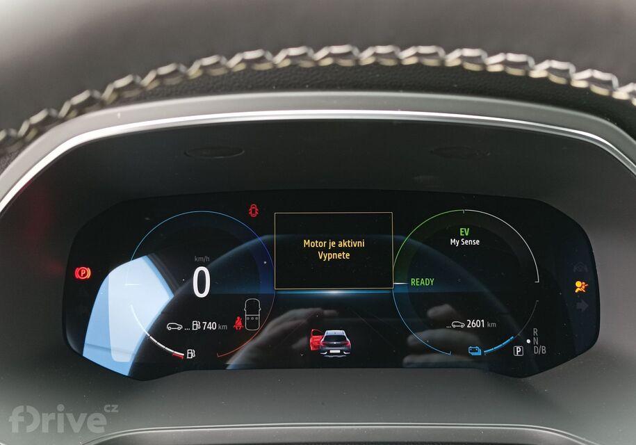 Renault Captur E-Tech full hybrid 145