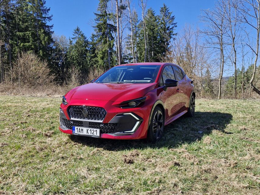 Renault Clio E-Tech Esprit Alpine (2026)