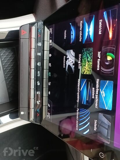 Renault Espace E-Tech full hybrid 200