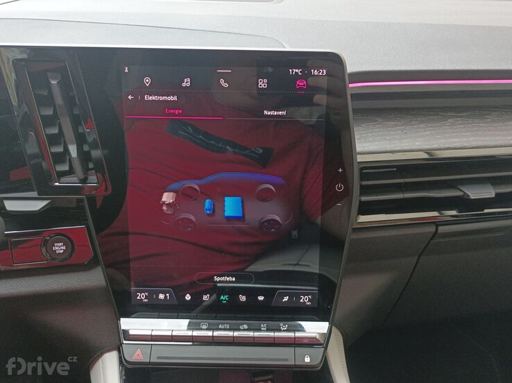 Renault Espace E-Tech full hybrid 200