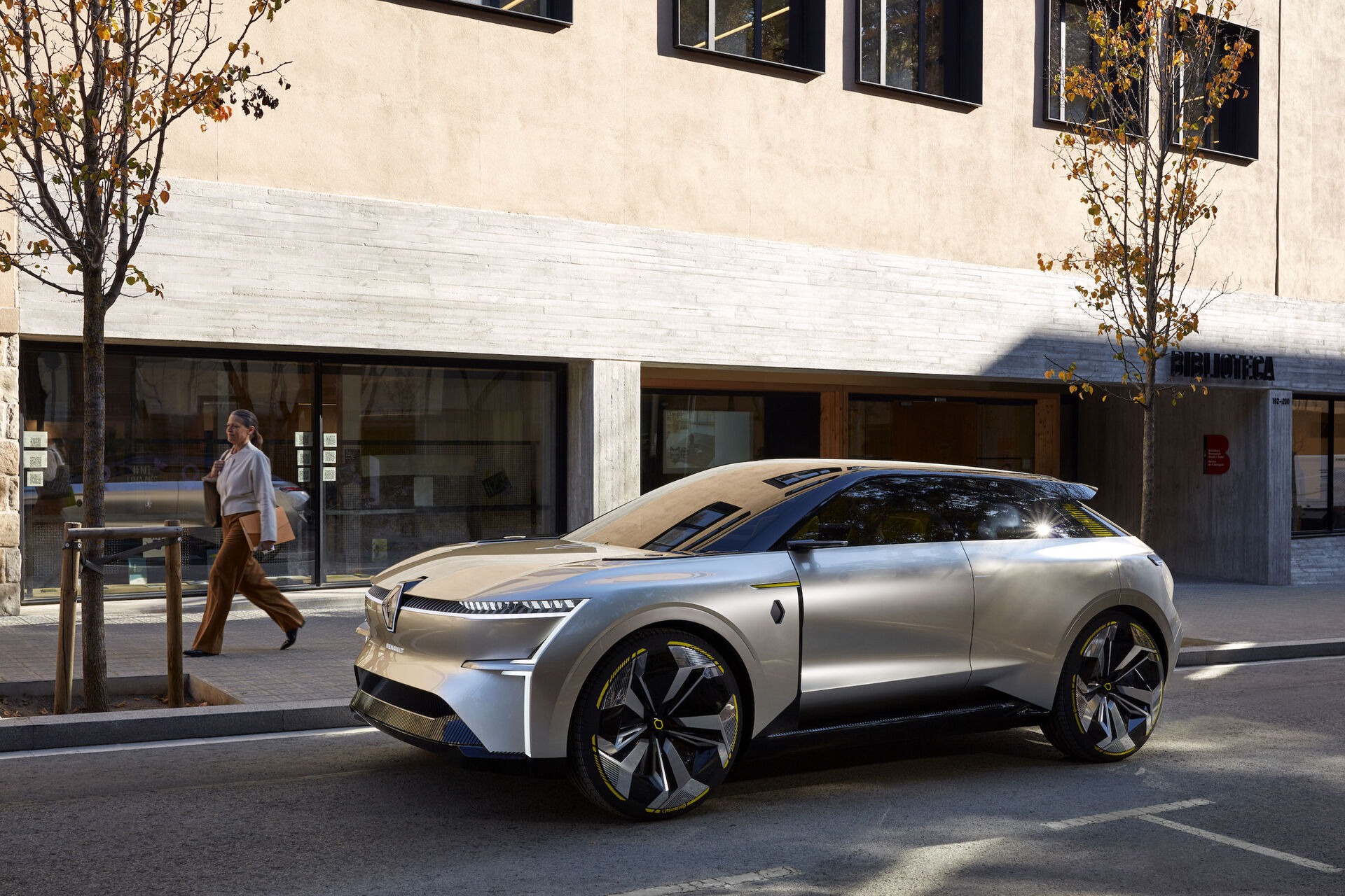 Renault MORPHOZ z boku