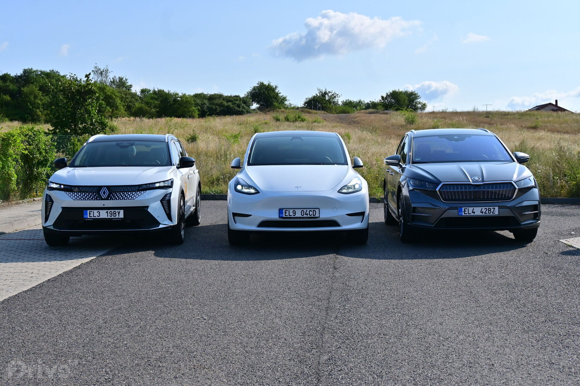 Renault Scenic, Tesla Model Y, Škoda Enyaq