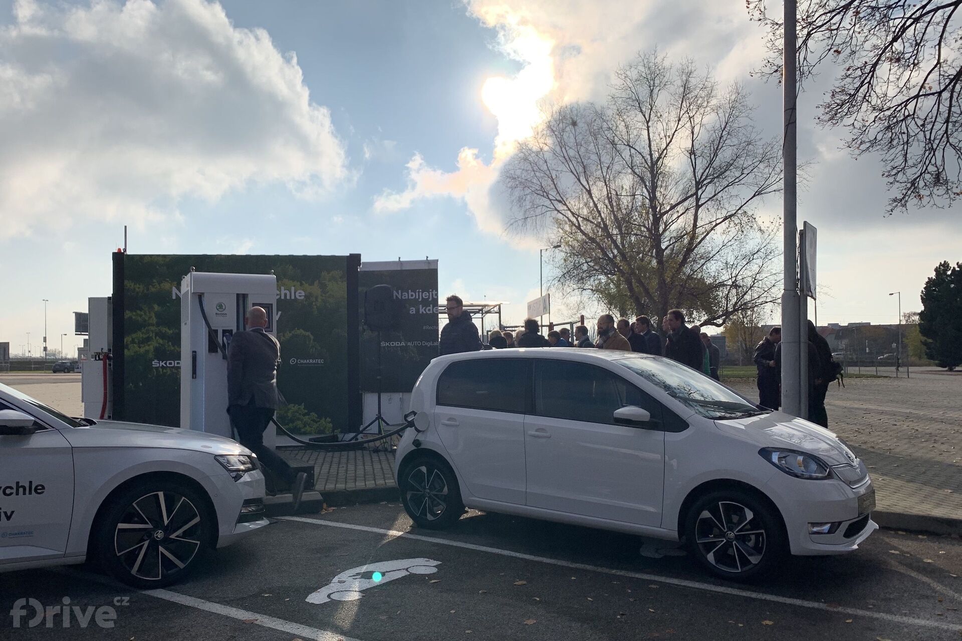 Řešení nabíjecí stanice od Škody Auto