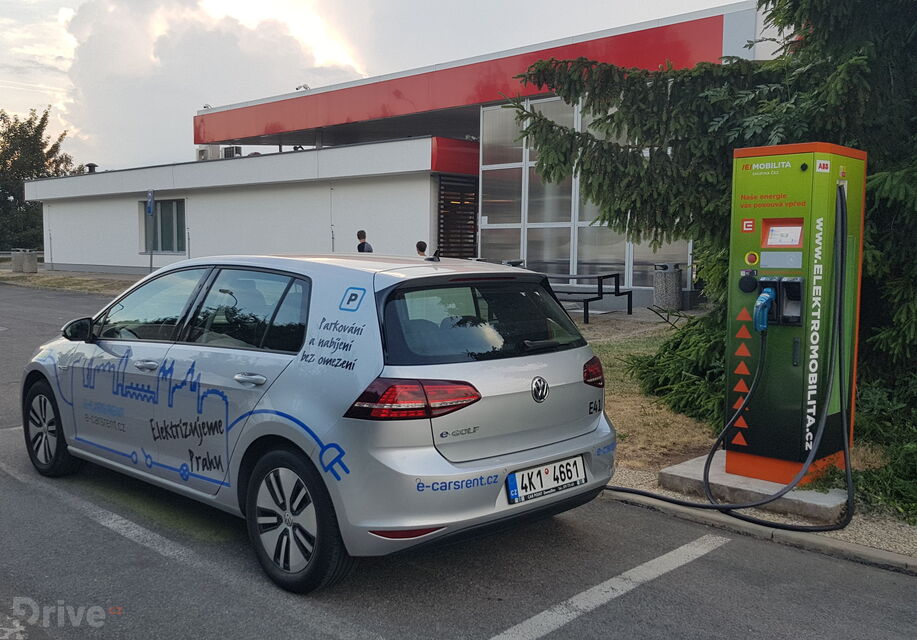 Rychlonabíjecí stanice ČEZ Vrchlabí