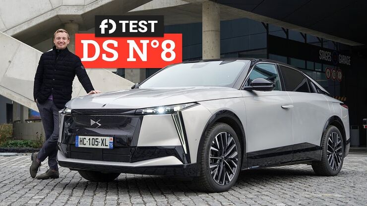 V elektrické DS N°8 jezdí i prezident. Jaký je francouzský luxus? (TEST)
