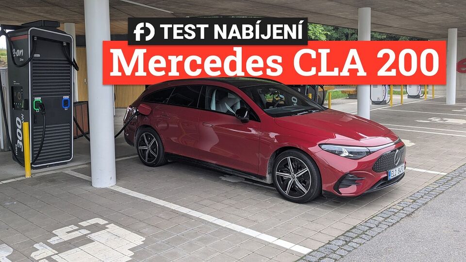 Jak rychle se nabíjí Mercedes-Benz CLA 200 s nejmenší baterkou? Překvapí vás