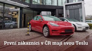 Tesla v Praze předávala první modely svým zákazníkům